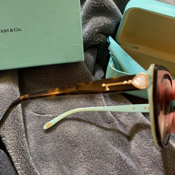 SOLD!!!!! - Picture 2 of 5